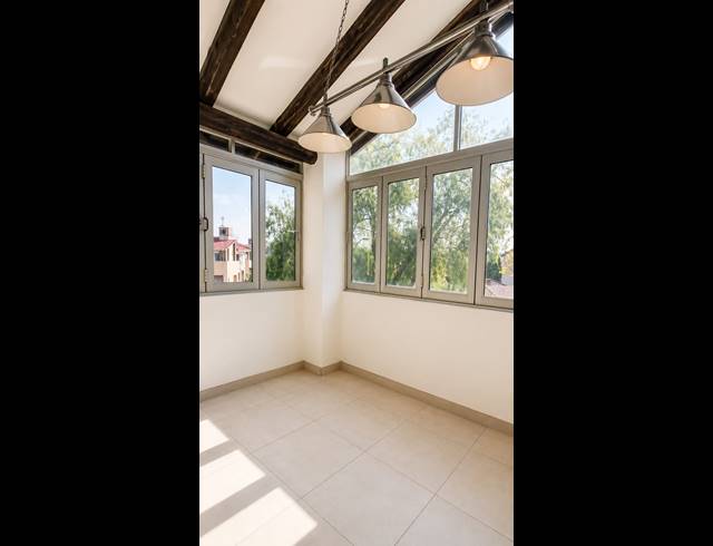 2 BEDROOM TOWNHOUSE FOR SALE IN VAALPARK